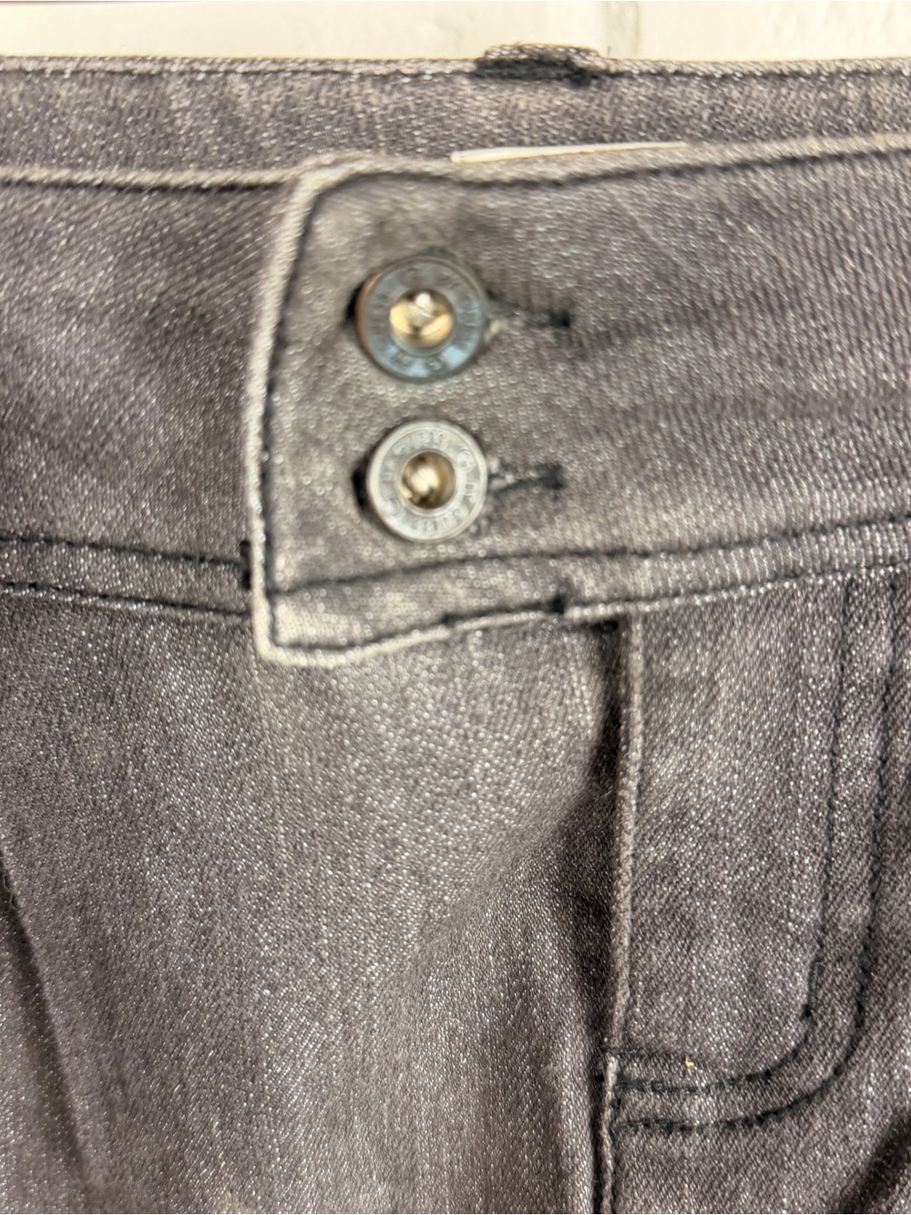 Guess Black Studded Denim Mini Skirt Size 28 Y2K Low Rise Stretch Skirt - Picture 6 of 8